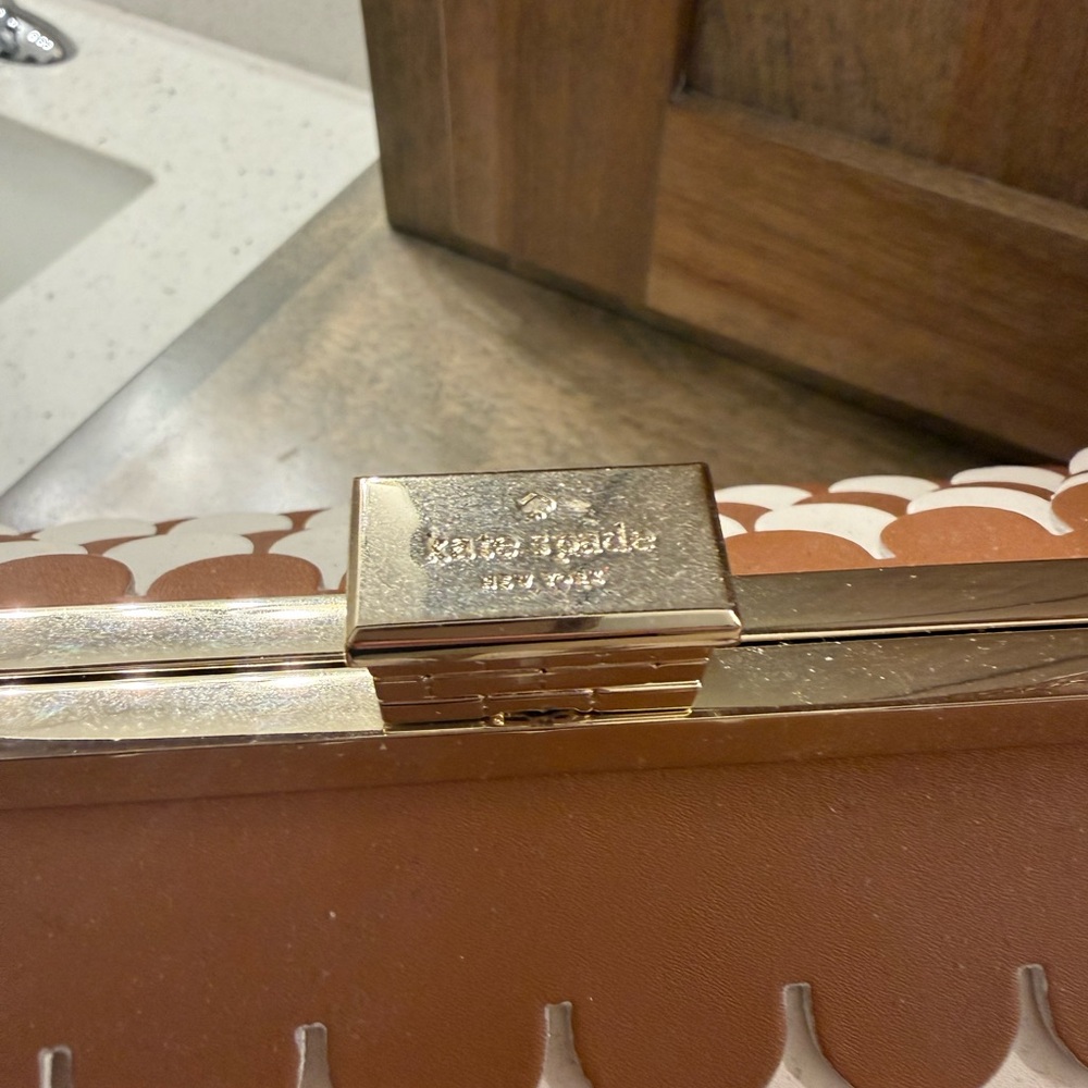 Kate Spade Holiday Gingerbread set - Picture 12 of 16
